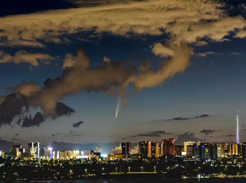 Brasileiro tem imagem de cometa feita em Brasília escolhida pela Nasa; é a ‘imagem do dia’, veja